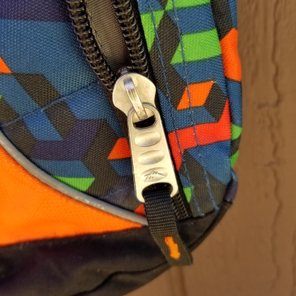 High Sierra Back Suspension Strap Tech Spot Backpack - Picture 3 of 15